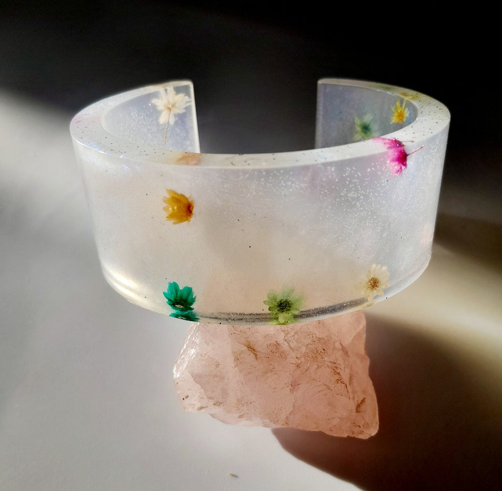 Bracelet Manchette avec fleurs séchées