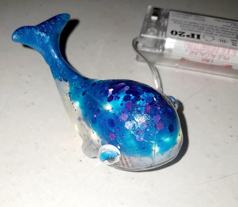 Veilleuse petite baleine