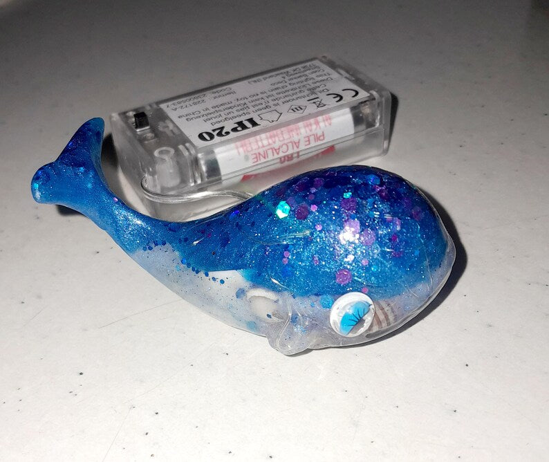 Veilleuse petite baleine