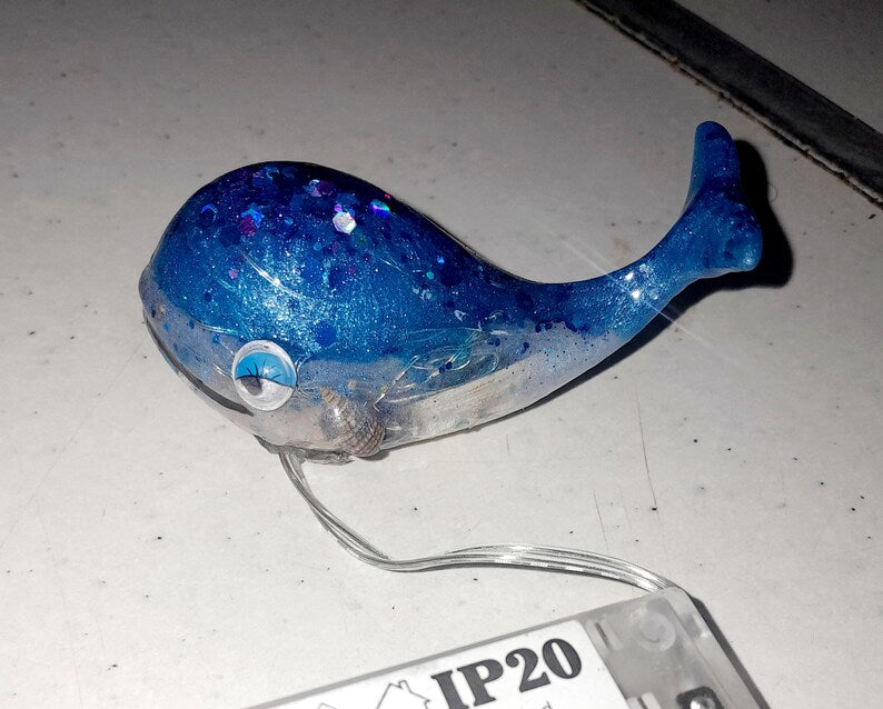 Veilleuse petite baleine
