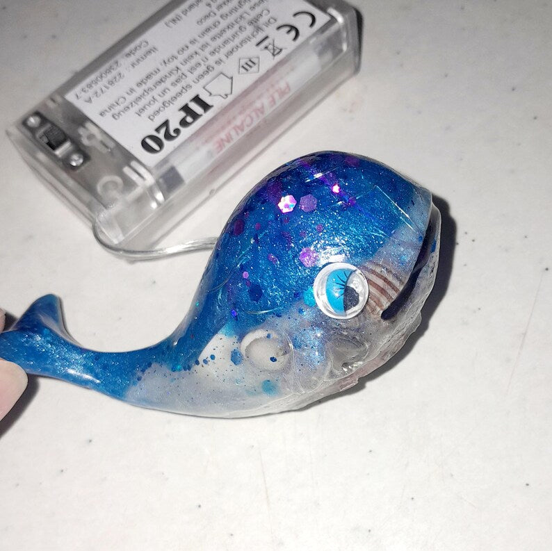 Veilleuse petite baleine