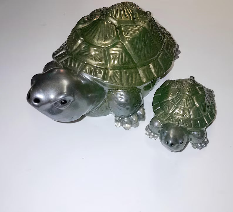 Figurines maman tortue et son bébé