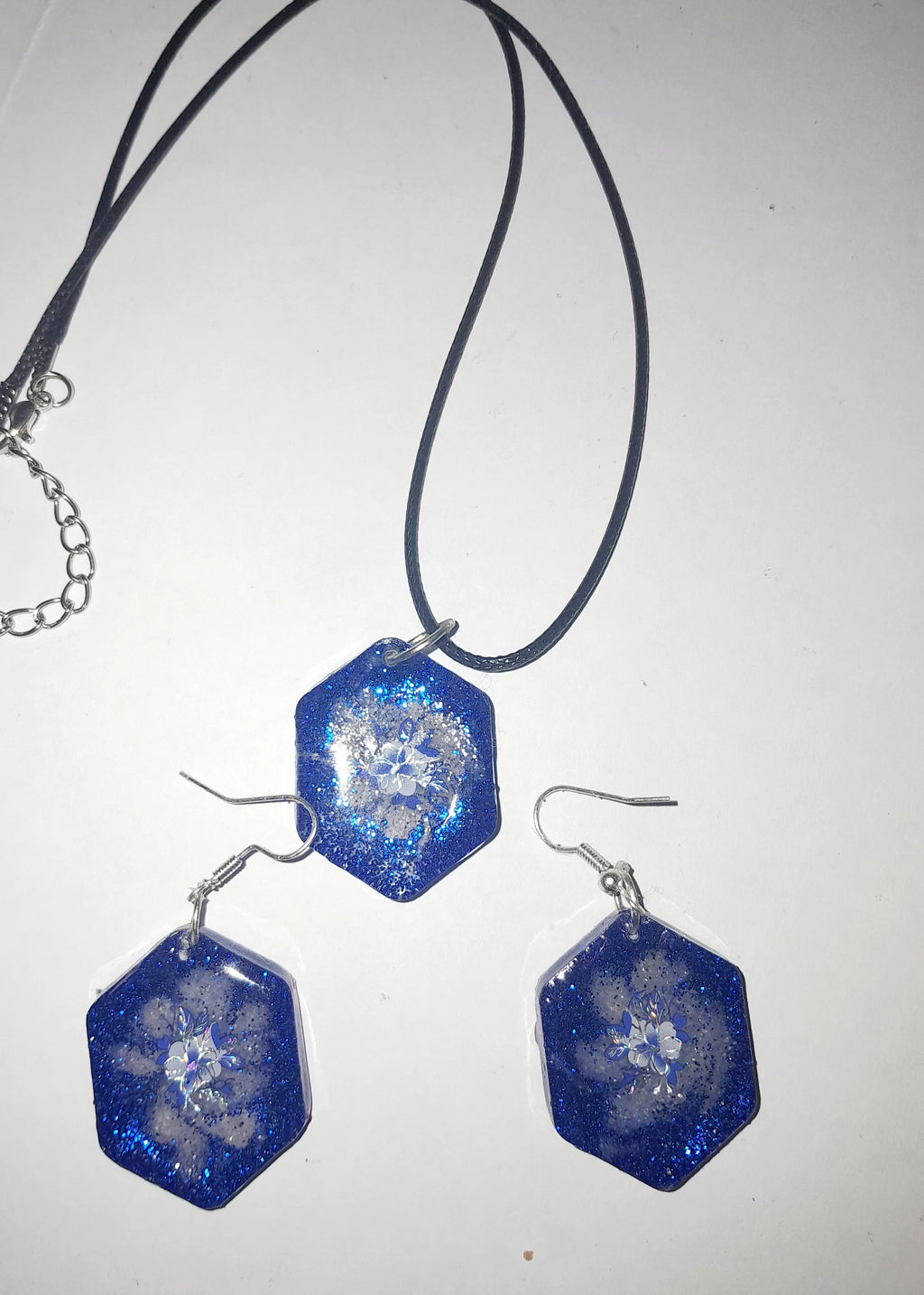 Parure florale ( Boucles d'oreilles + pendentif)