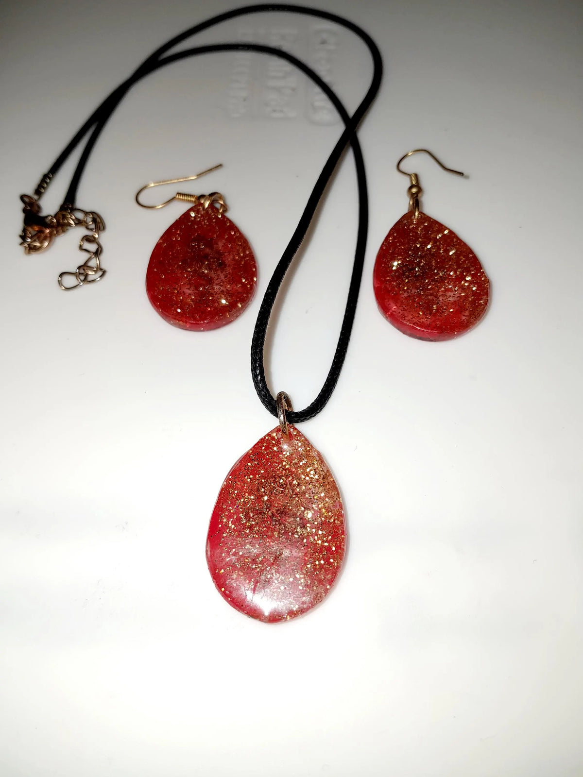 Parure Dragon ( boucles d'oreilles + pendentif)
